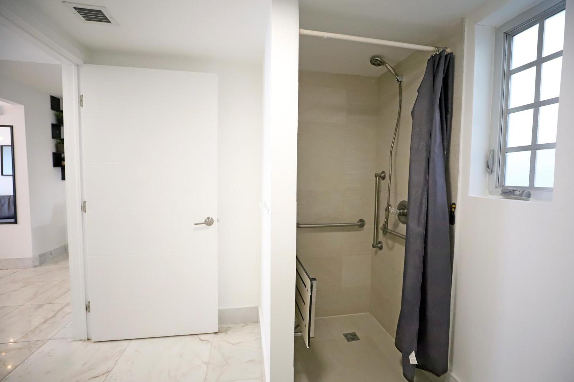 South Beach 2 Bedroom Family Pet Friendly Apartment With Free Parking On Premise Miami Beach Esterno foto