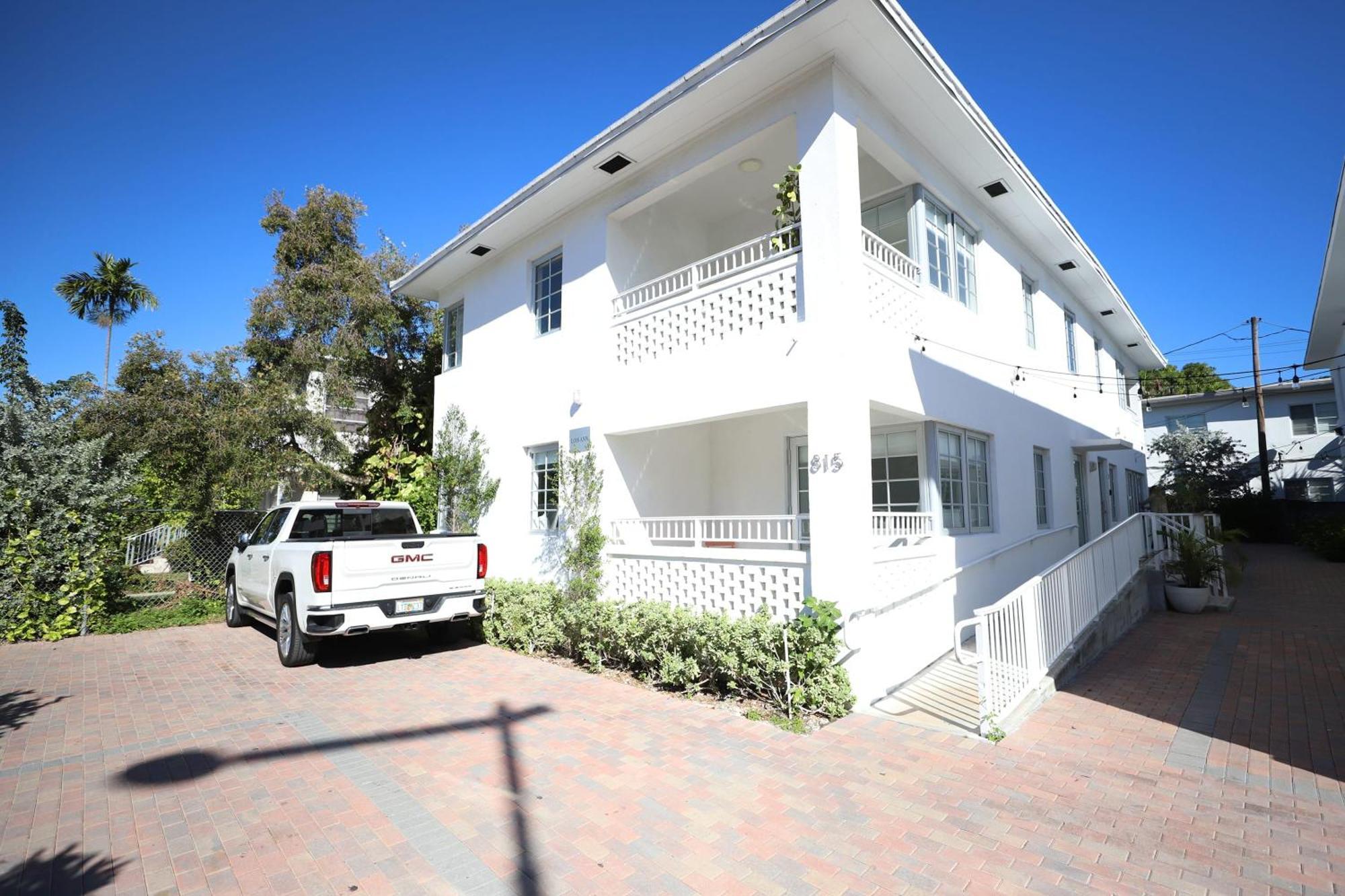 South Beach 2 Bedroom Family Pet Friendly Apartment With Free Parking On Premise Miami Beach Esterno foto